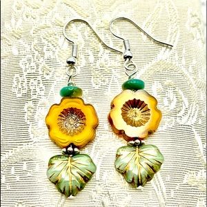 Happy sunflower style boho earrings